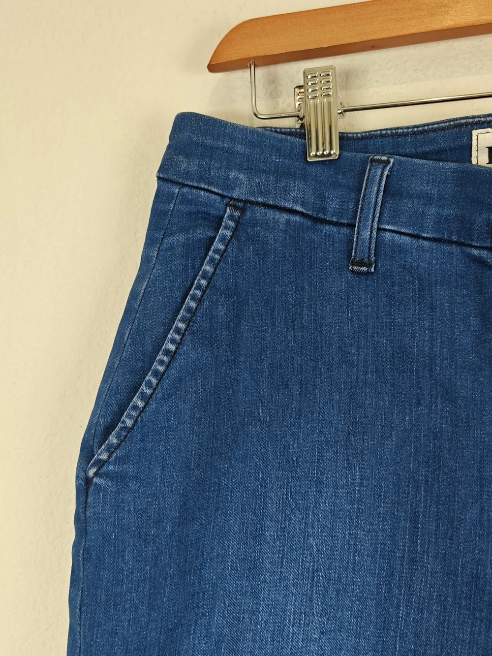 Frank & Eileen Wicklow 1977 Wash Italian Performance Denim Crop Chino Jeans 10